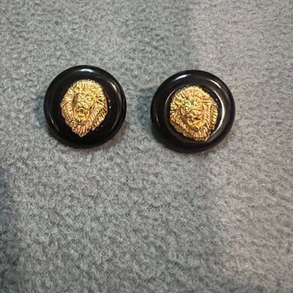 Kenneth Jay Lane LION HEAD EARRINGS Pierced Gold Tone w/Black Jacket KJL Sharp! - Picture 4 of 6